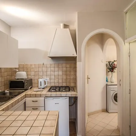Cappellari Campo Dei Fiori Int 3 * Rome