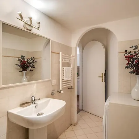 Cappellari Campo Dei Fiori Int 3 Рим
